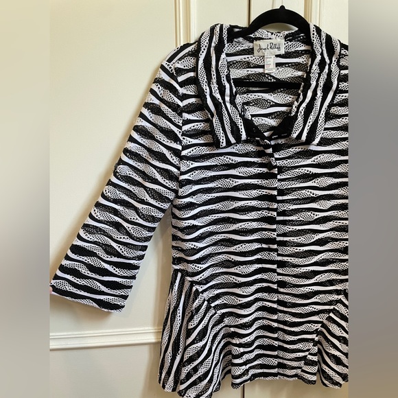 Joseph Ribkoff Blouse - Picture 2 of 5